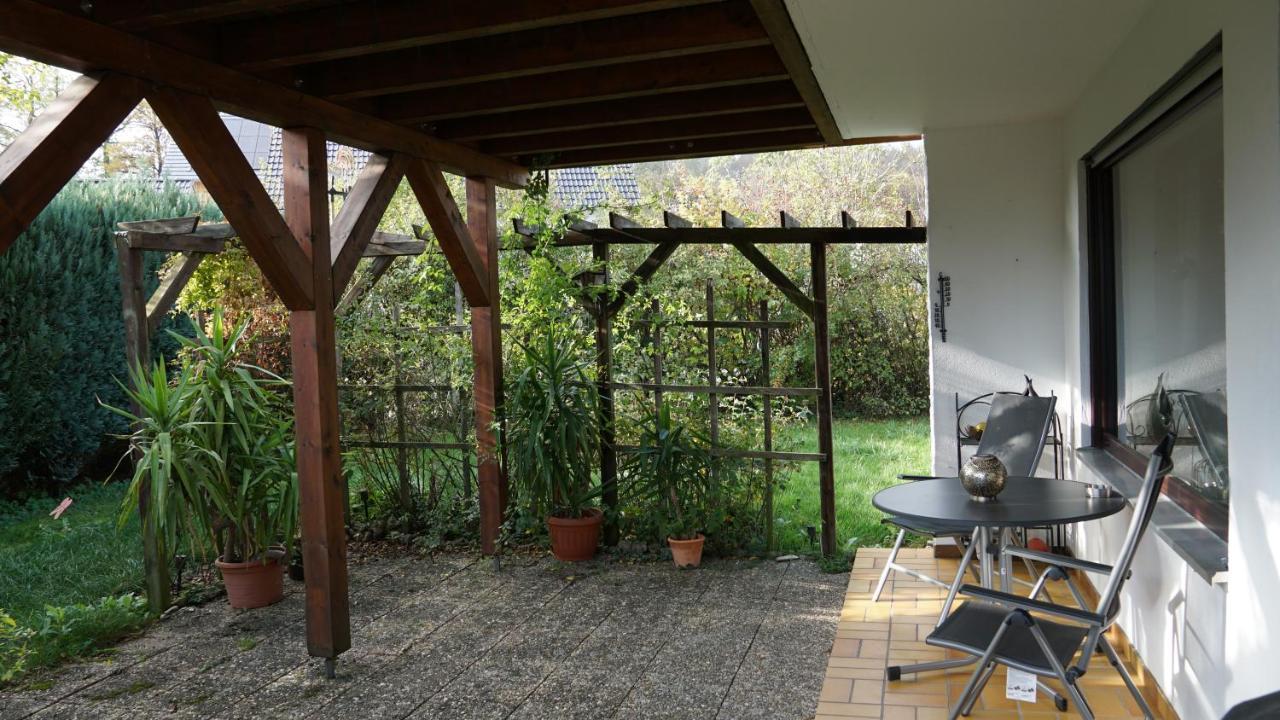 Grosszuegige Wohnung Mit Terrasse Und Gartenzugang - Das Komplette Erdgeschoss Bindlach Extérieur photo